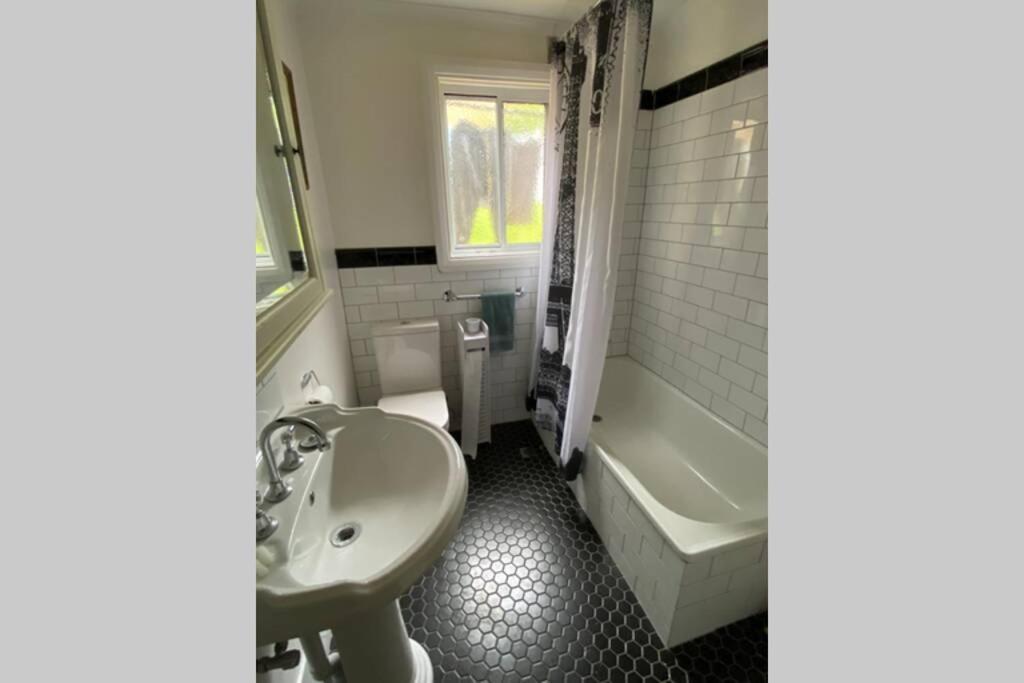 Kitty Spain'S Cottage Mannum Bagian luar foto